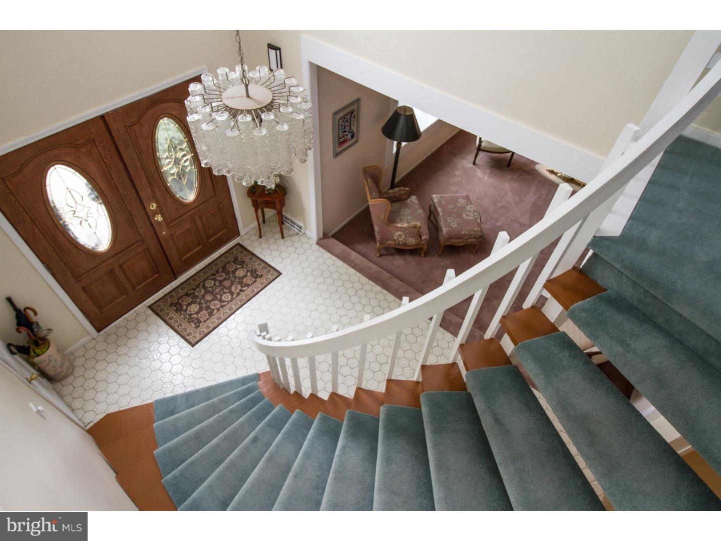14 Holden Road Cherry Hill, NJ 08034 - Photo 4 of 22 Foyer