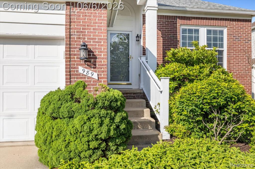 989 Callaway Court Howell, MI 48843 - Photo 3 of 53