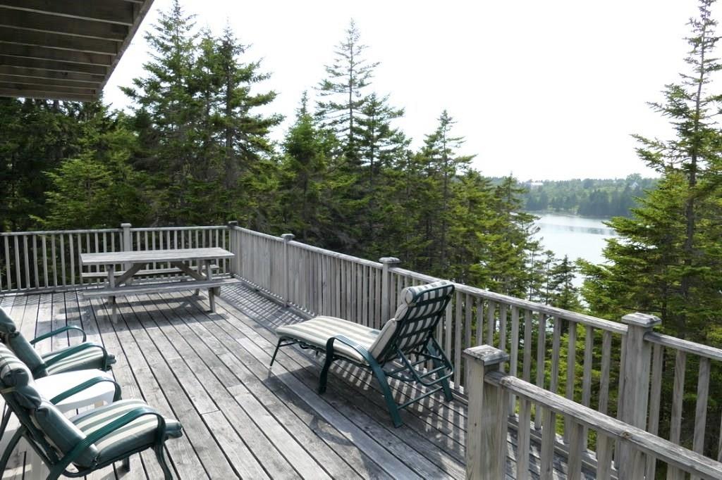 81 Minturn Road Swans Island, ME 04685 - Photo 3 of 21 1 s