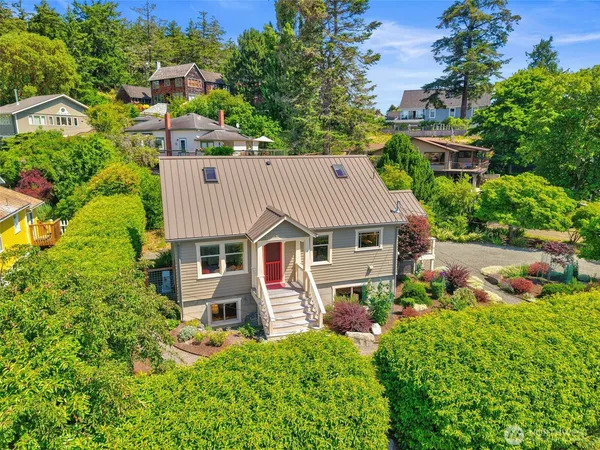 $995,000 | 1018 Taft Street, Port Townsend, WA 98368