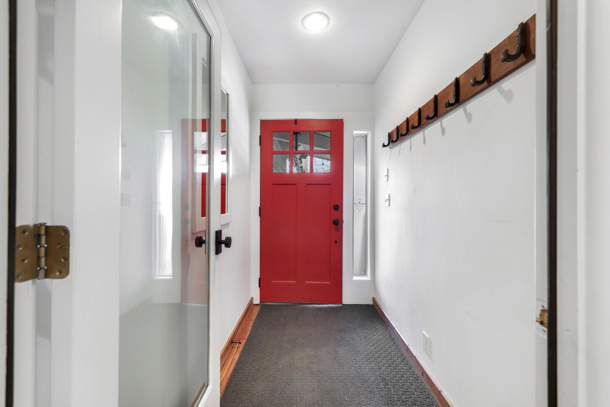 561 Mother Lode Loop Hailey, ID 83333 - Photo 2 of 28 2. Cold Entry & Mudroom