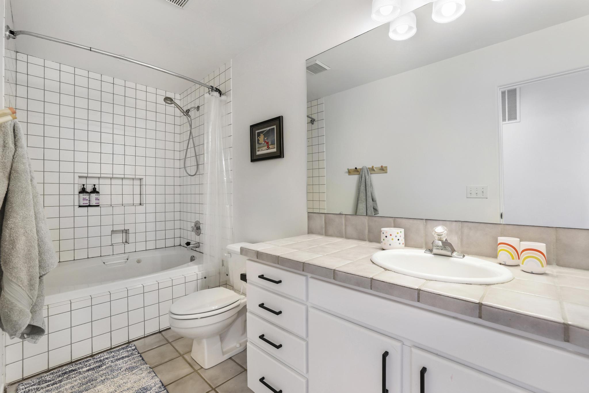 561 Mother Lode Loop Hailey, ID 83333 - Photo 22 of 28 24. Second Full Bathroom