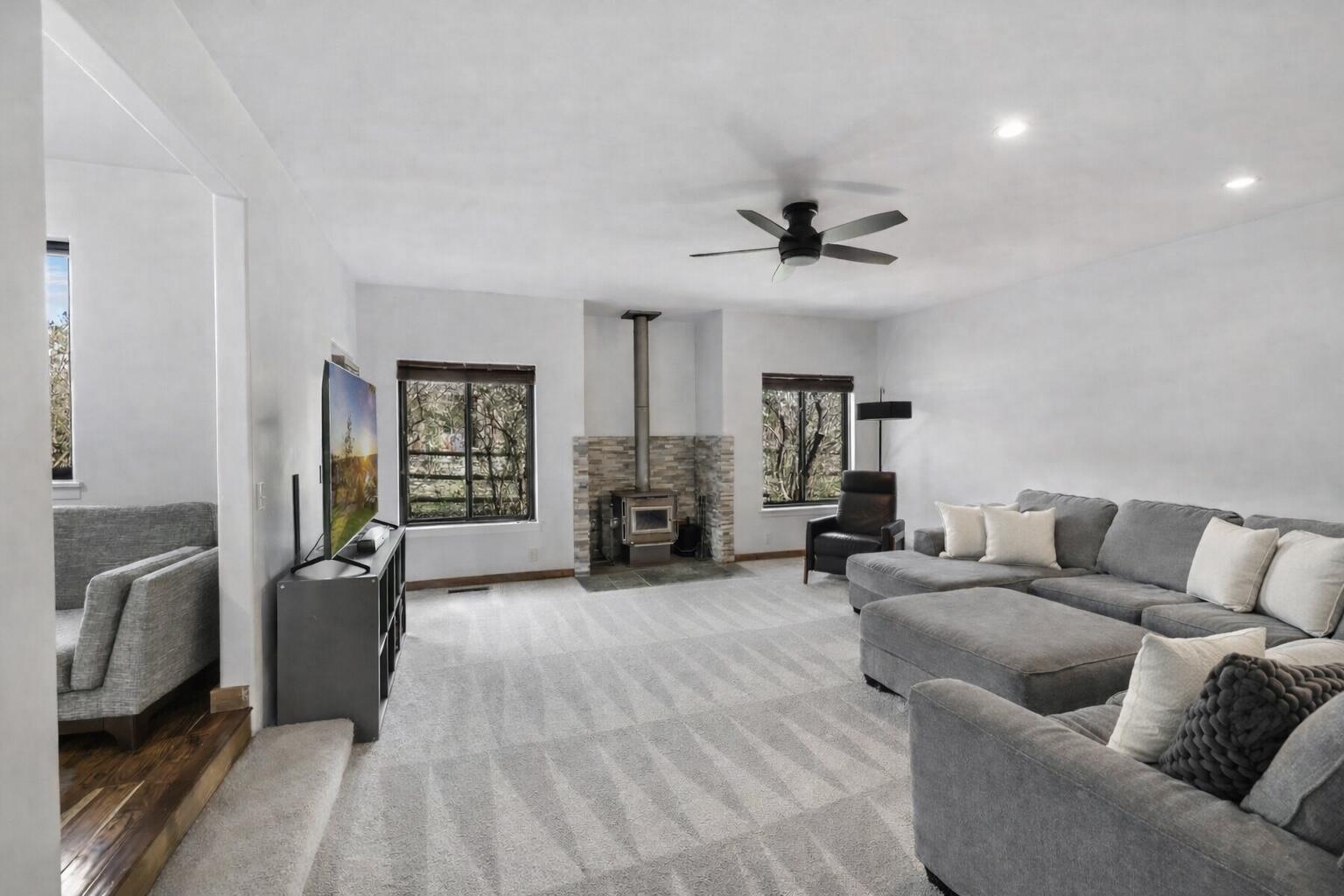 561 Mother Lode Loop Hailey, ID 83333 - Photo 10 of 28 11. Living with Wood Stove