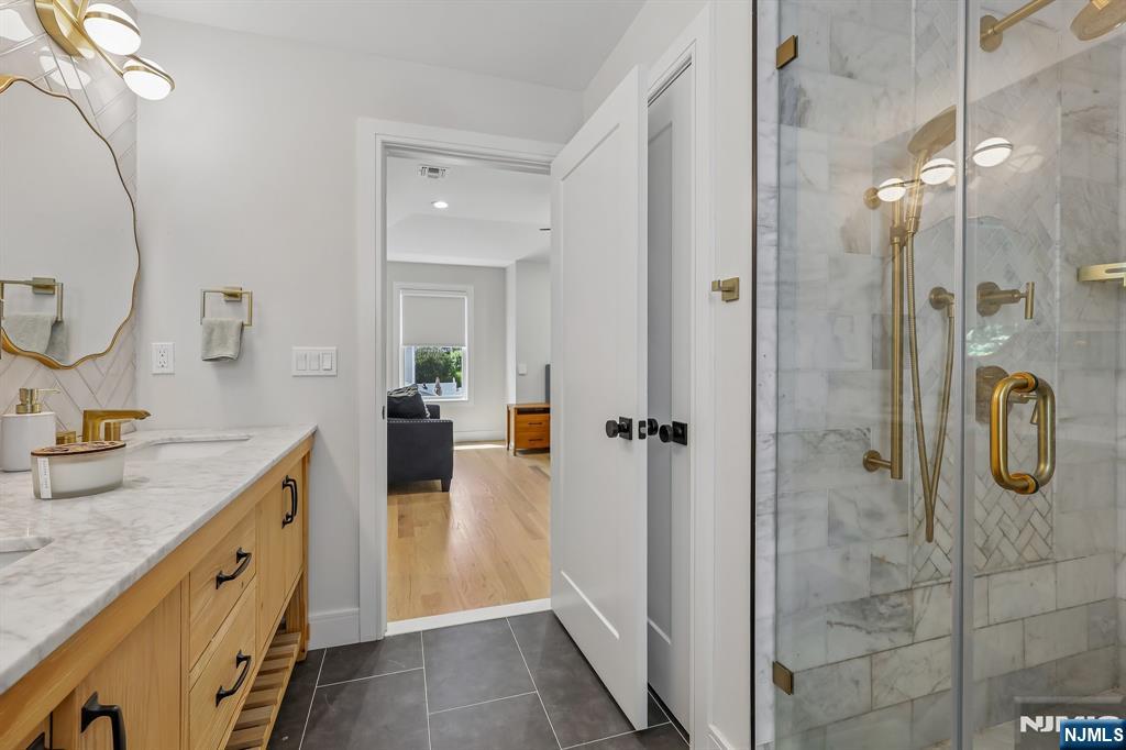 676 Ridgewood Avenue Oradell, NJ 07649 - Photo 29 of 50