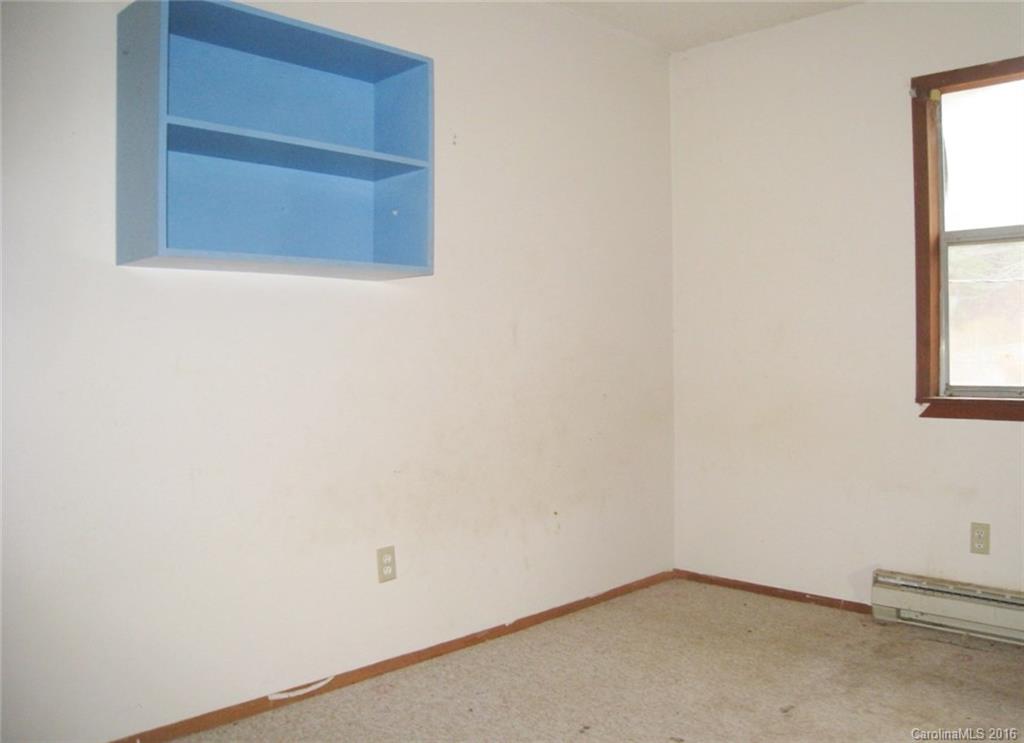 588 Levi Road Columbus, NC 28722 - Photo 9 of 9 Gallery Image 9