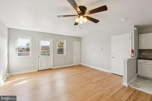 $1,350 | 7239 Haverford Avenue, Unit 2, Philadelphia, PA 19151