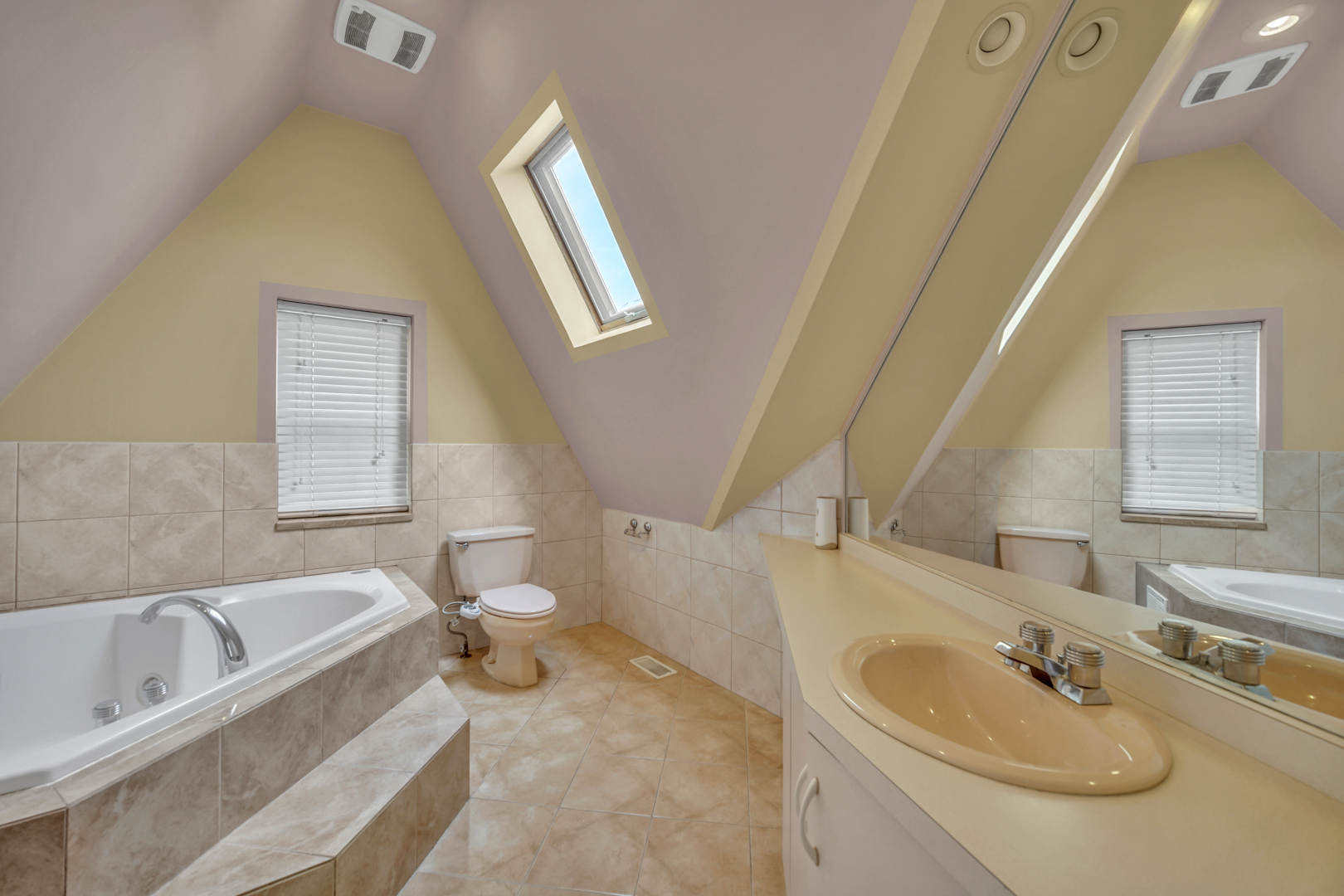 3331 North Rutherford Avenue Chicago, IL 60634 - Photo 20 of 42 Gallery Image 20