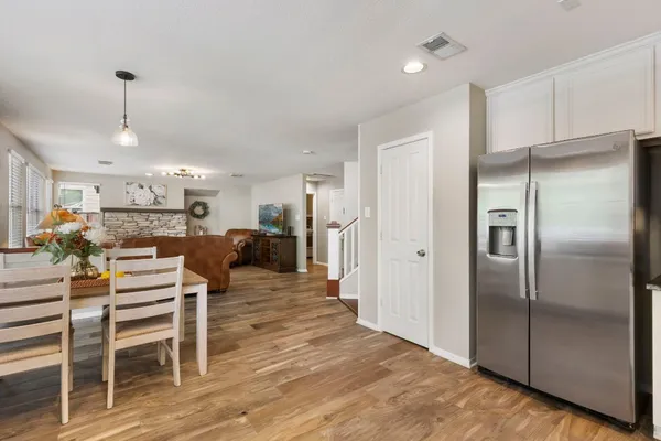 $505,000 | 50 West New Avery Place, The Woodlands, TX 77382