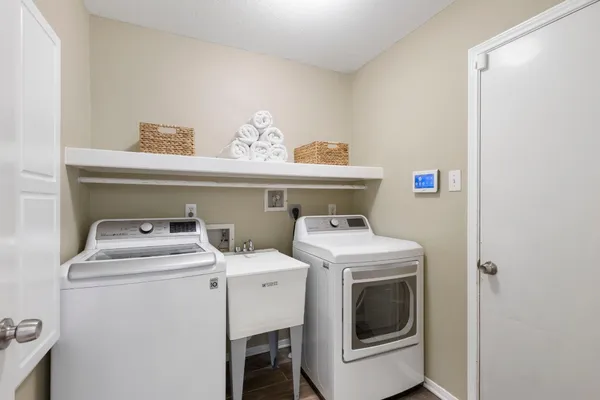 $505,000 | 50 West New Avery Place, The Woodlands, TX 77382