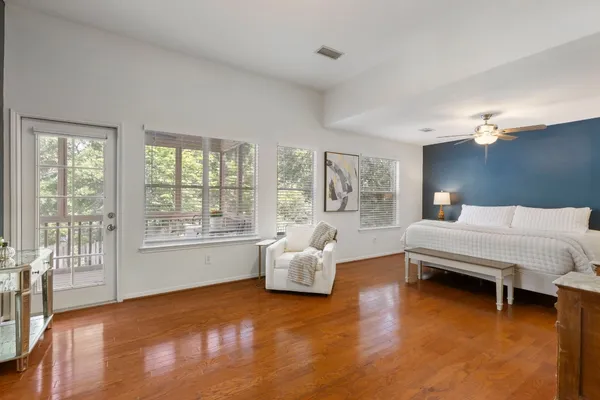 $505,000 | 50 West New Avery Place, The Woodlands, TX 77382