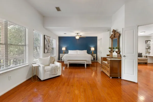 $505,000 | 50 West New Avery Place, The Woodlands, TX 77382