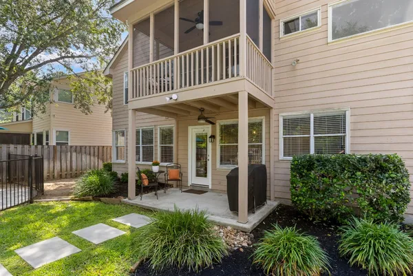 $505,000 | 50 West New Avery Place, The Woodlands, TX 77382