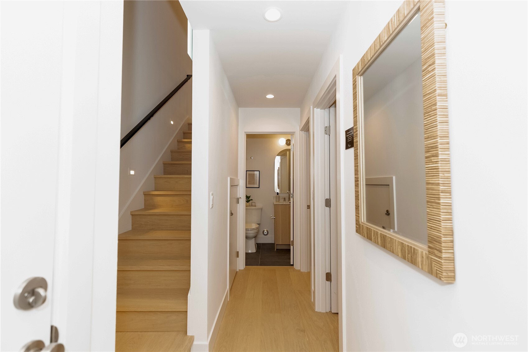 1530 25th Avenue, Unit B Seattle, WA 98122 - Photo 17 of 19