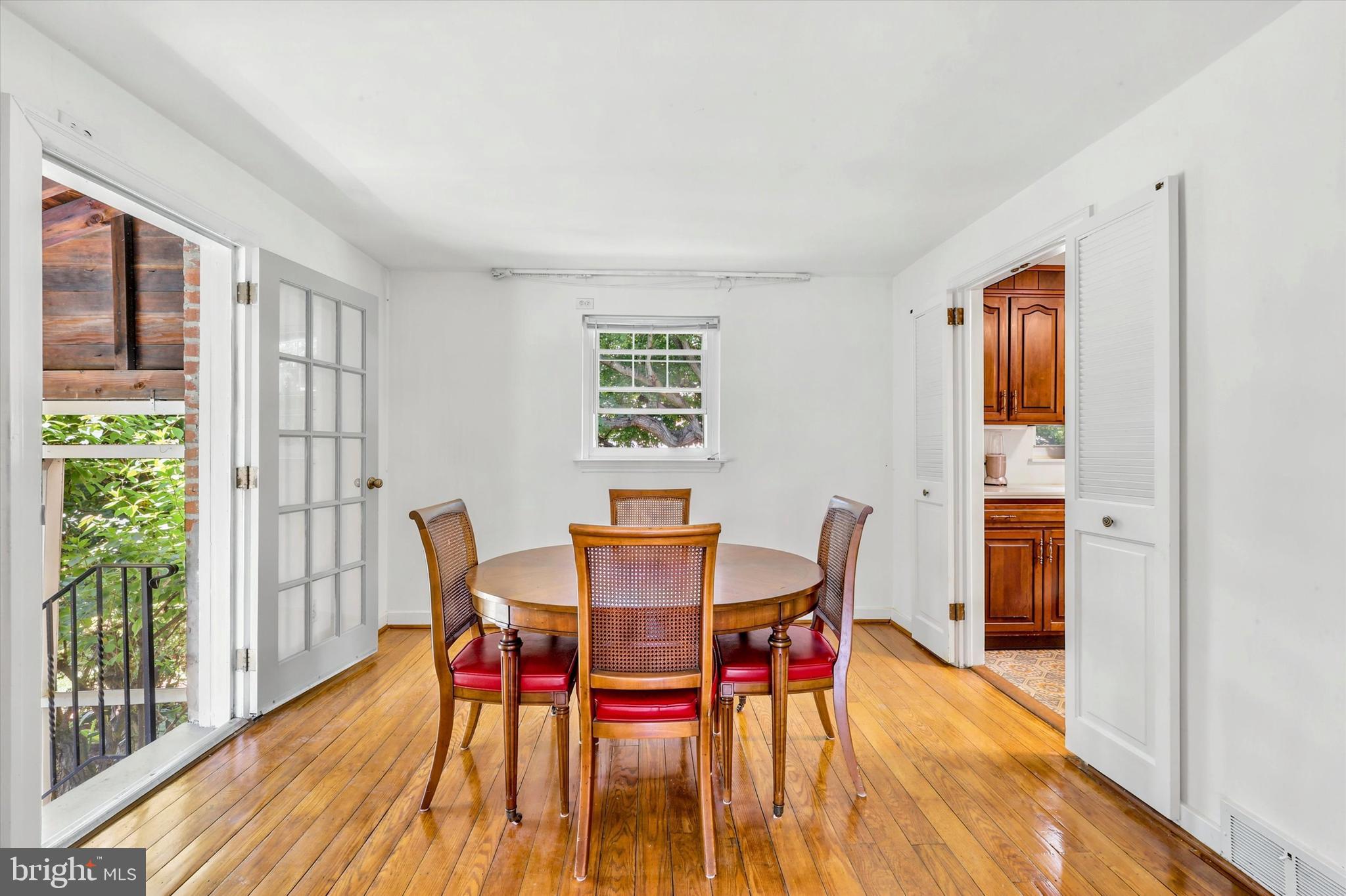114 Rambling Way Springfield, PA 19064 - Photo 19 of 43