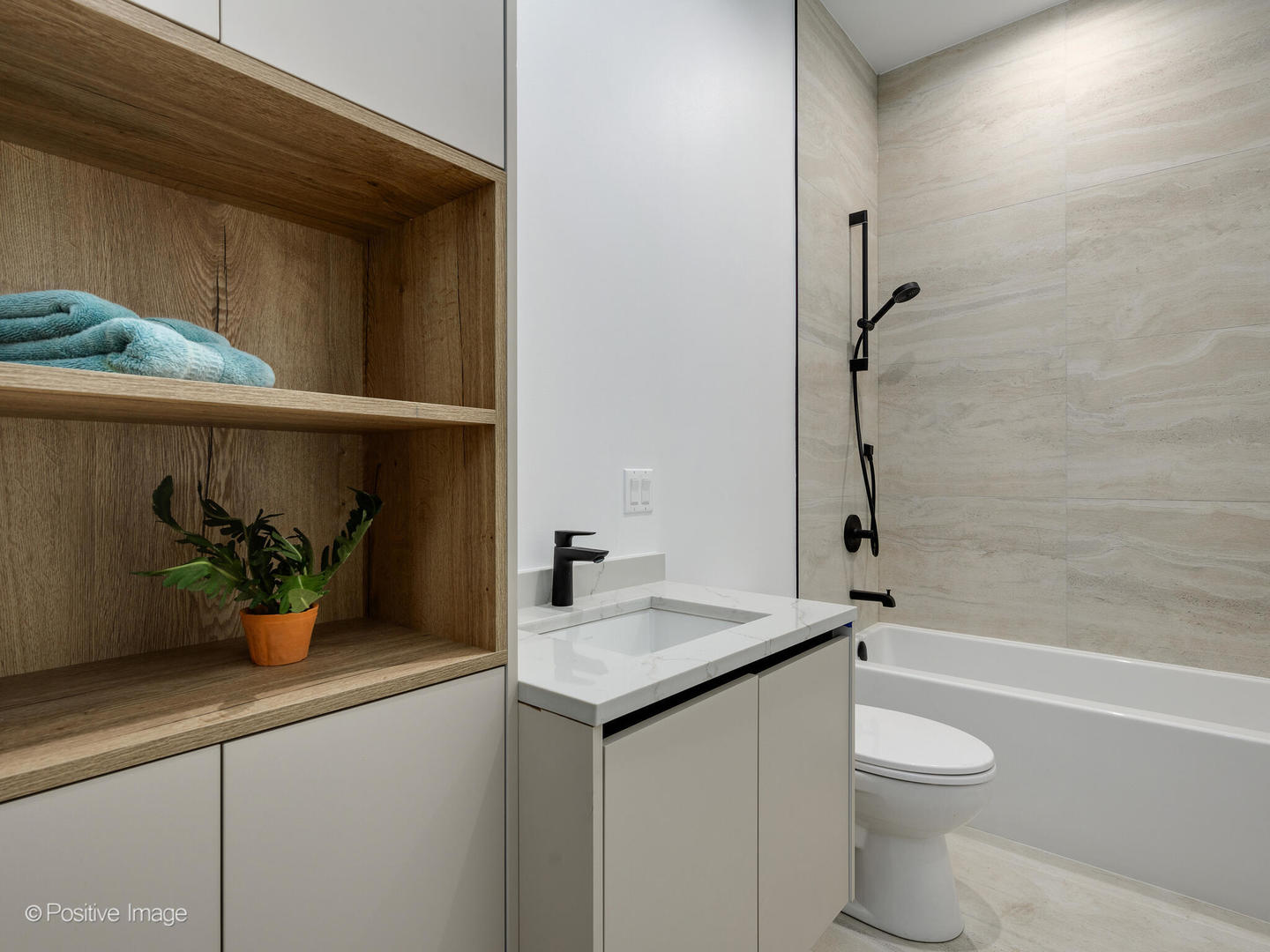 2651 West Augusta Boulevard, Unit 1 Chicago, IL 60622 - Photo 13 of 20