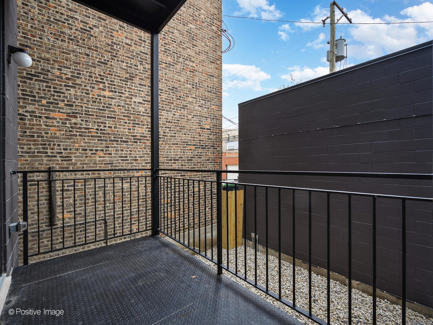 2651 West Augusta Boulevard, Unit 1 Chicago, IL 60622 - Photo 18 of 20