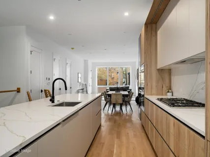 $899,500 | 2651 West Augusta Boulevard, Unit 1, Chicago, IL 60622