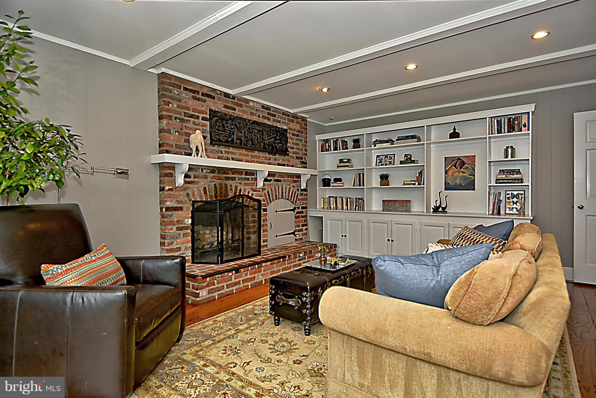 7717 Ridgecrest Drive Alexandria, VA 22308 - Photo 11 of 30 Family Room