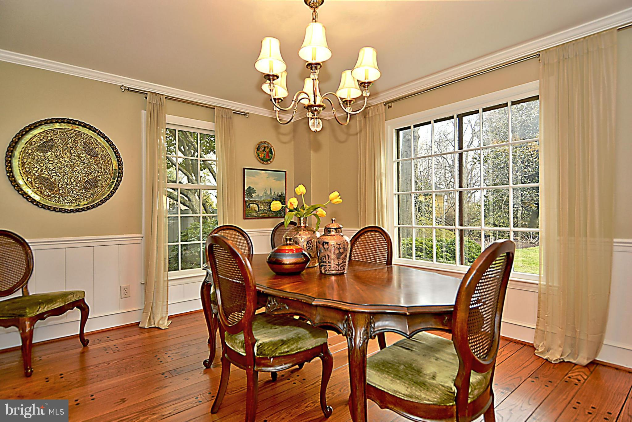 7717 Ridgecrest Drive Alexandria, VA 22308 - Photo 6 of 30 Dining Room