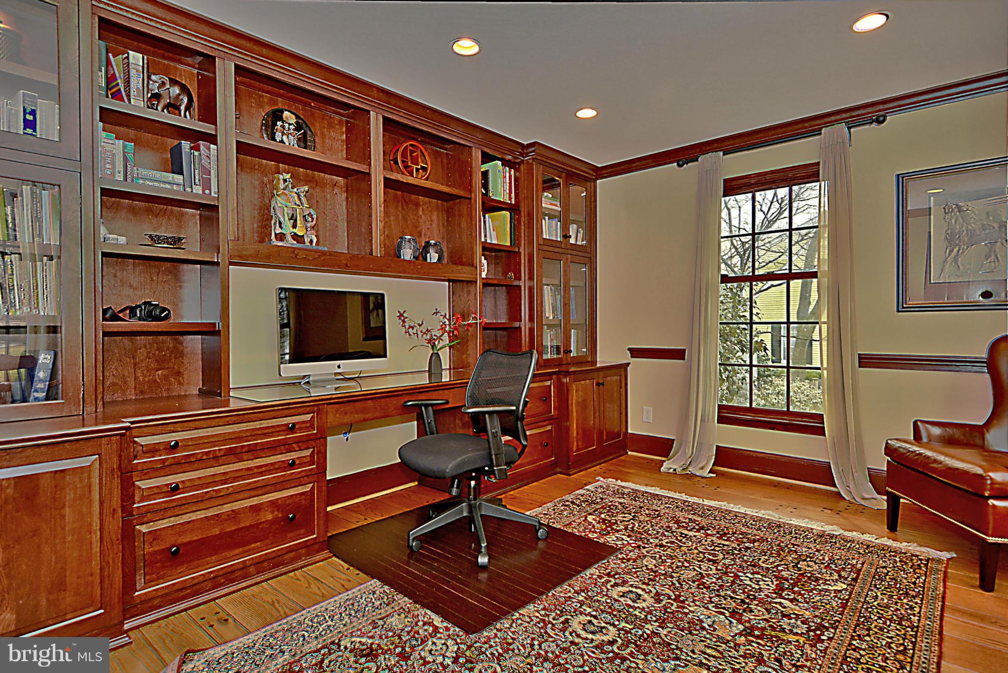 7717 Ridgecrest Drive Alexandria, VA 22308 - Photo 7 of 30 Interior (General)