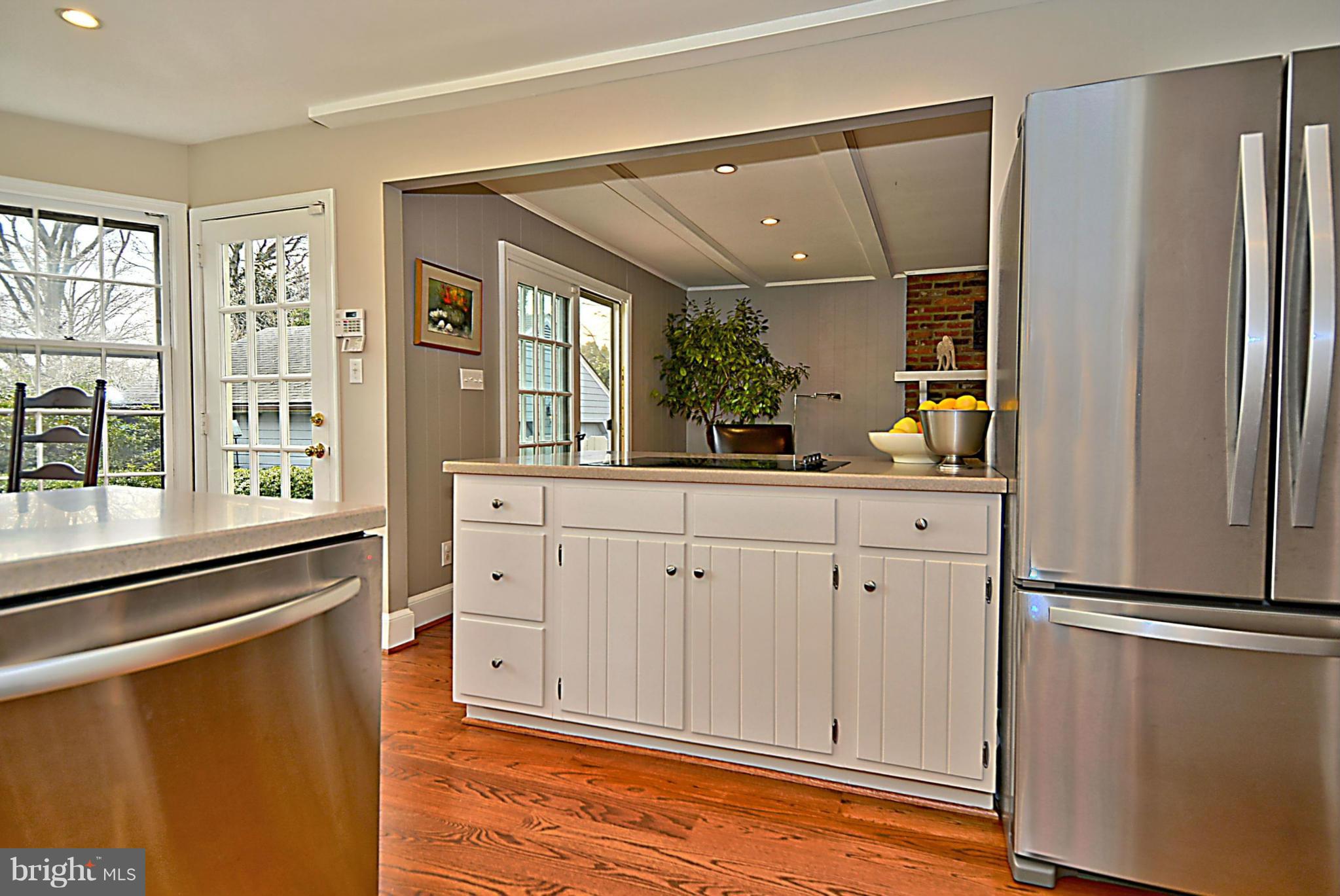 7717 Ridgecrest Drive Alexandria, VA 22308 - Photo 9 of 30 Kitchen