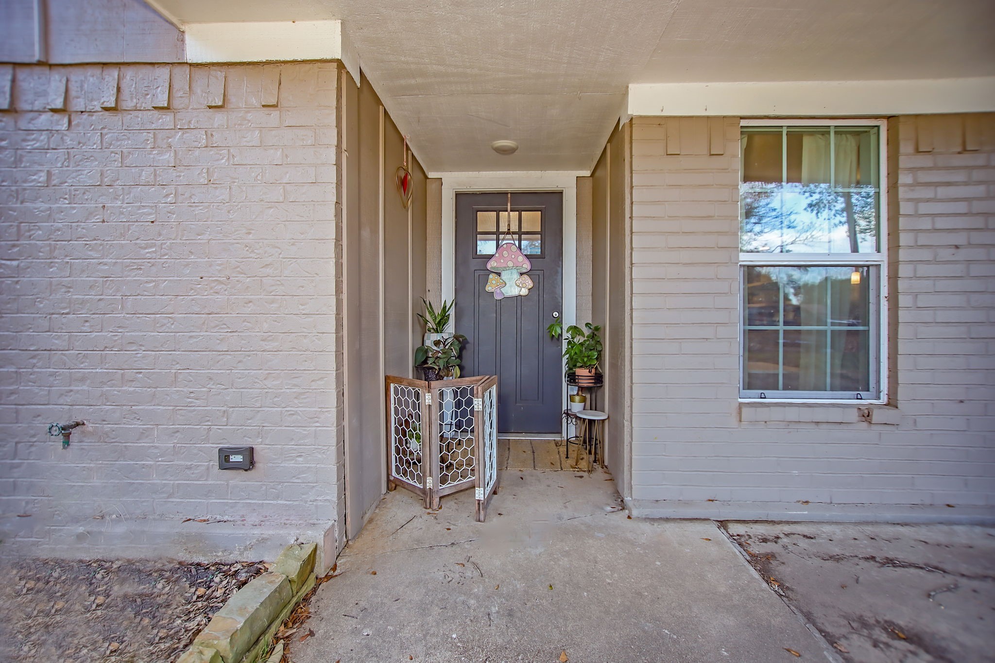 103 Quail Ridge Drive Nacogdoches, TX 75961 - Photo 2 of 28 a view of an entryway