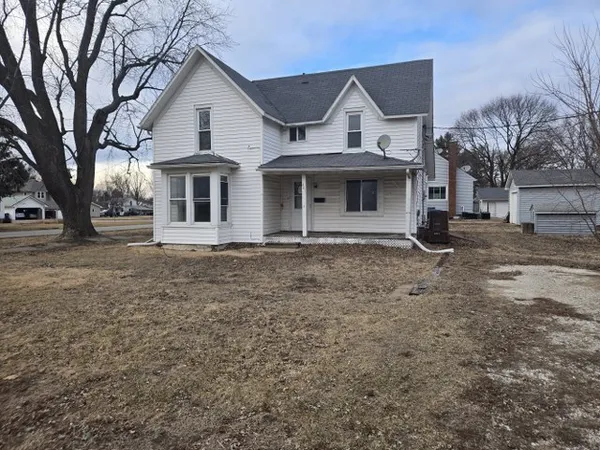 $29,000 | 401 Northeast 3rd Street, Aledo, IL 61231