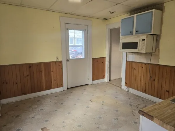 $29,000 | 401 Northeast 3rd Street, Aledo, IL 61231