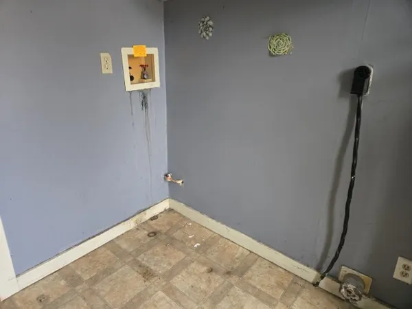$29,000 | 401 Northeast 3rd Street, Aledo, IL 61231