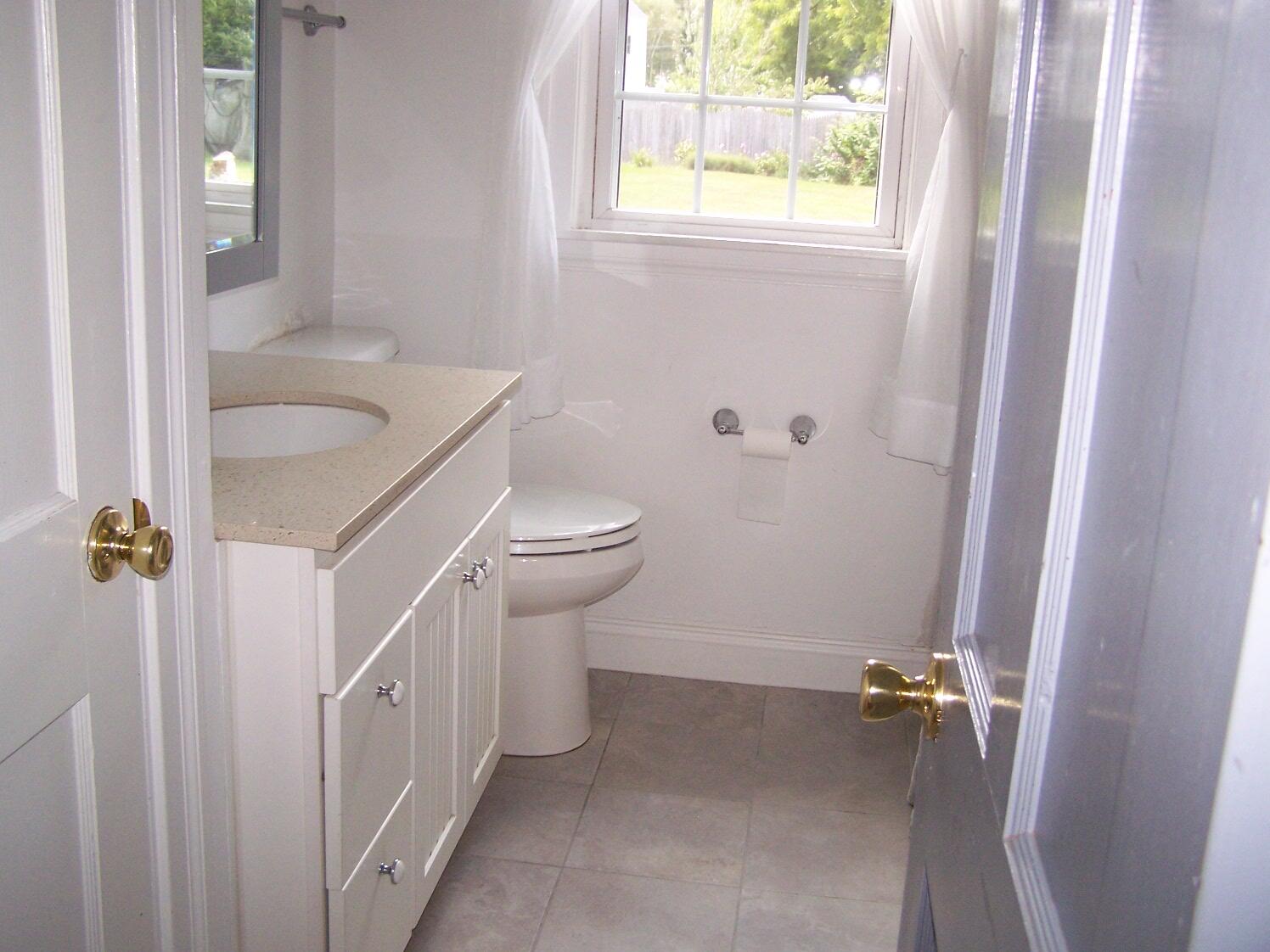 54 Gray Road Gorham, ME 04038 - Photo 20 of 33 20 int