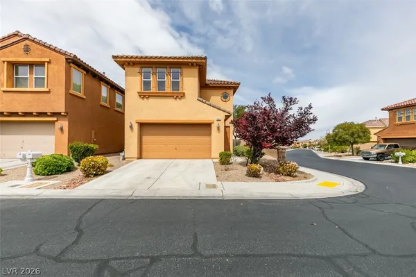 $2,600 | 284 Trailing Putt Way, Las Vegas, NV 89148