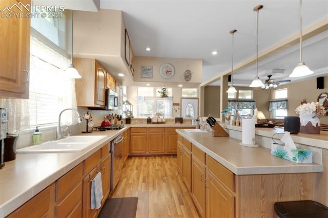 45 Empire Road Florissant, CO 80816 - Photo 21 of 43 Gallery Image 21