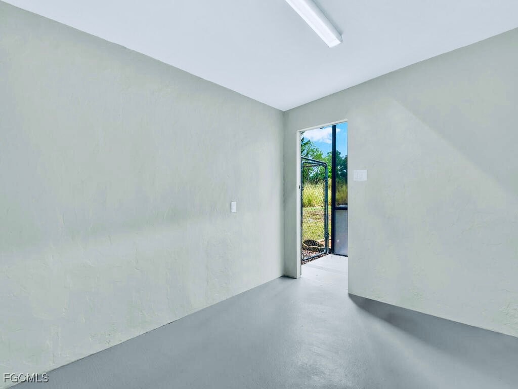 910 Prospect Avenue Lehigh Acres, FL 33972 - Photo 30 of 46