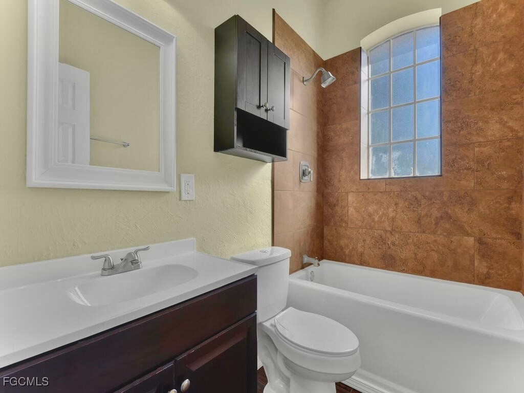 910 Prospect Avenue Lehigh Acres, FL 33972 - Photo 38 of 46