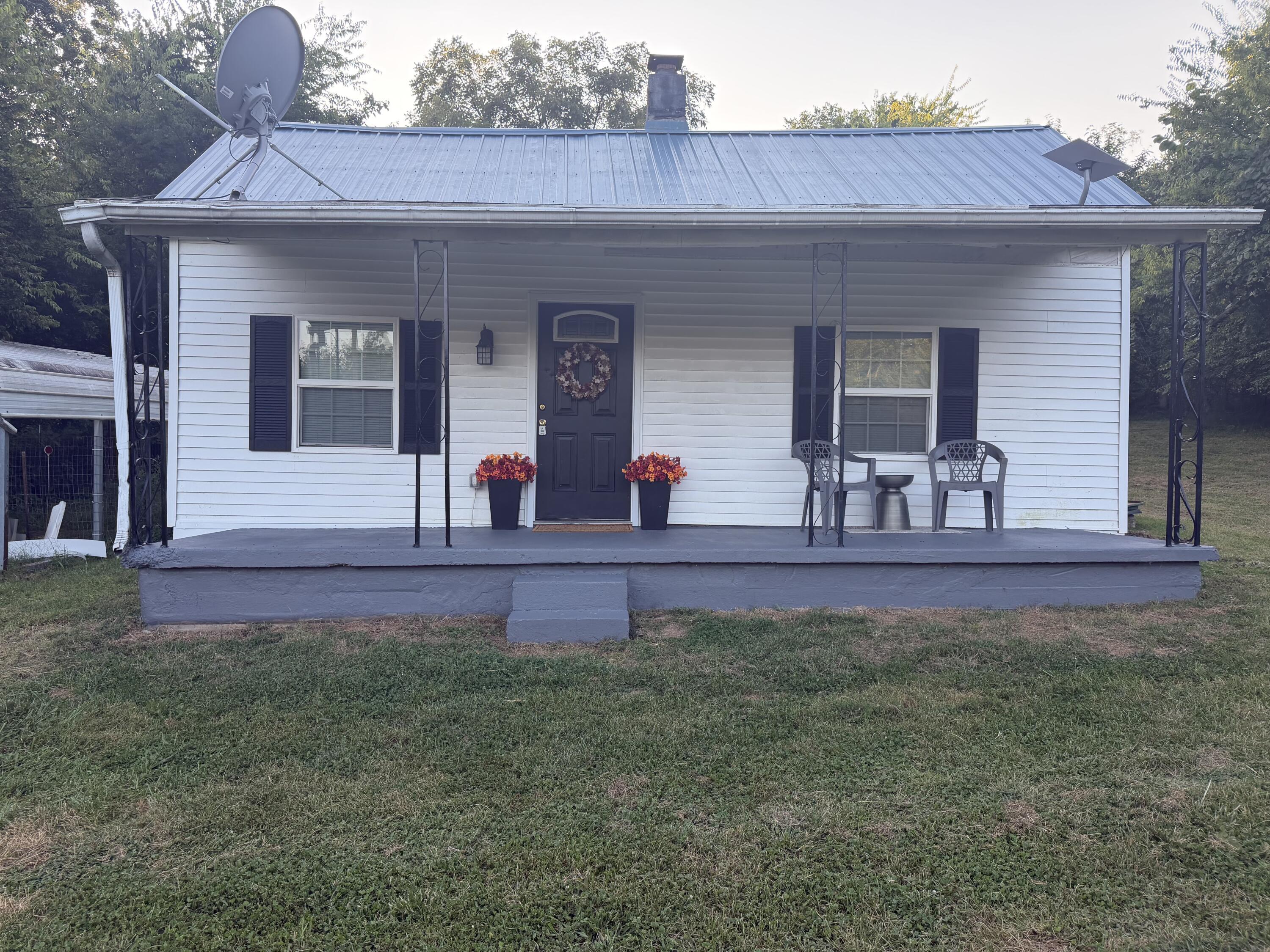 180 Russell Branch Road Harrodsburg, KY 40330 - Photo 1 of 10 IMG_0962