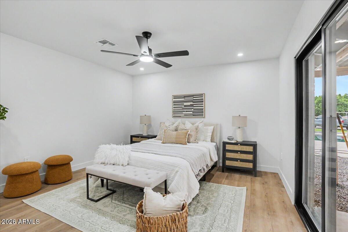 2908 South George Drive Tempe, AZ 85282 - Photo 5 of 21 Primary Bedroom