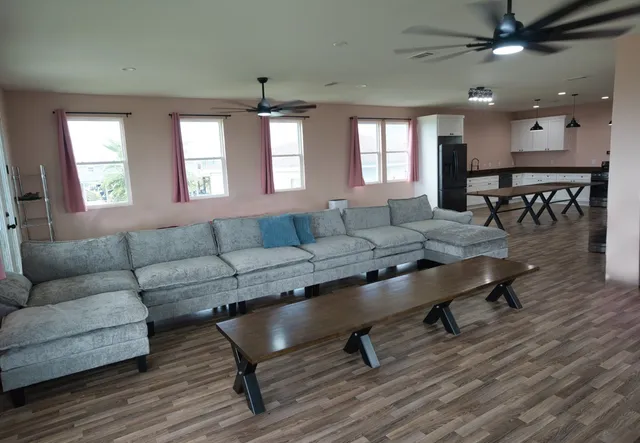 $800,000 | 1120 Monument Drive, Surfside Beach, TX 77541