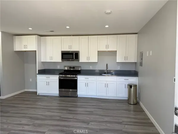 $2,200 | 7120 Quartz Avenue, Winnetka, CA 91306