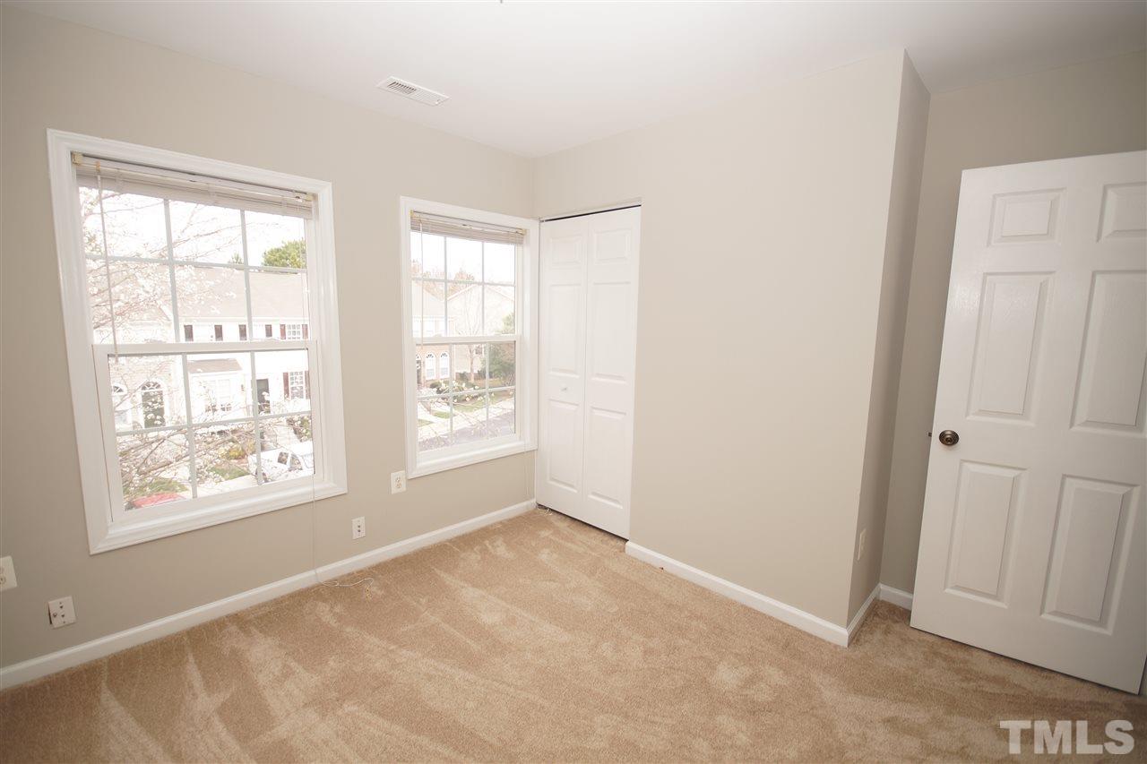 5514 Vista View Court Raleigh, NC 27612 - Photo 18 of 19 Gallery Image 18
