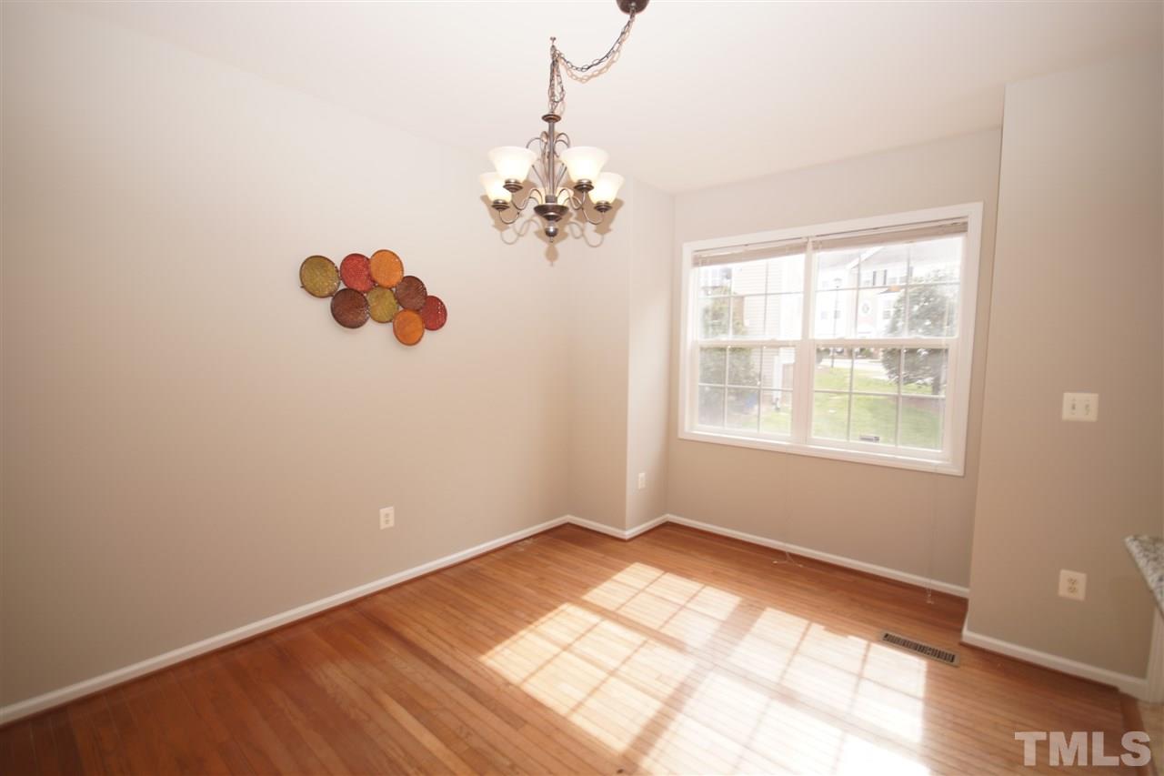 5514 Vista View Court Raleigh, NC 27612 - Photo 8 of 19 Gallery Image 8