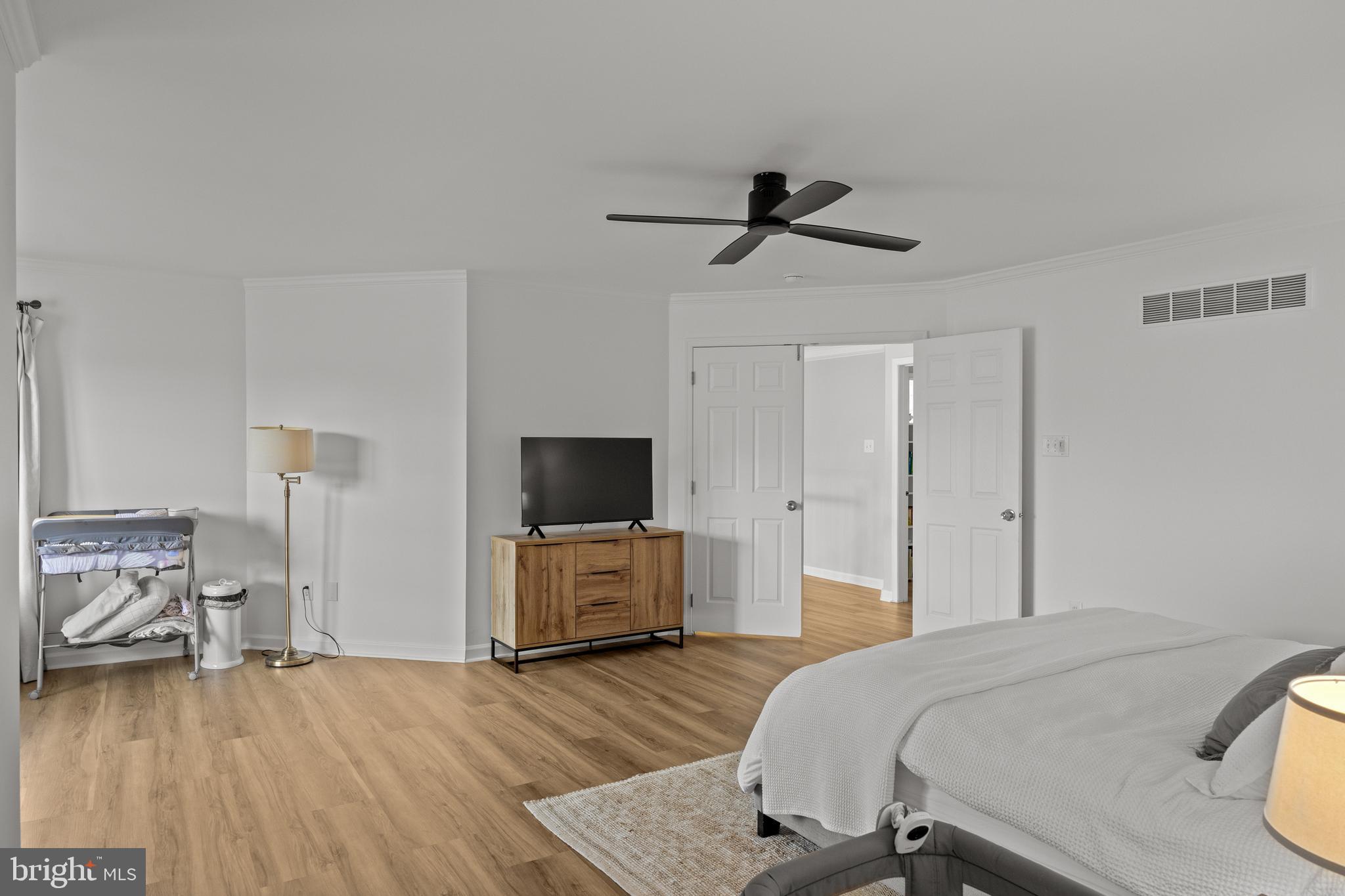 97 Brooks Road Moorestown, NJ 08057 - Photo 36 of 47 a bedroom with a bed and a flat screen tv