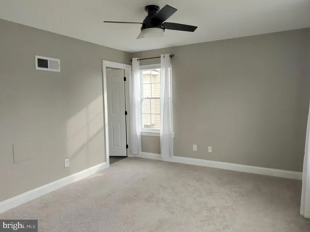 $2,200 | 449 North Washington Street, Pottstown, PA 19464