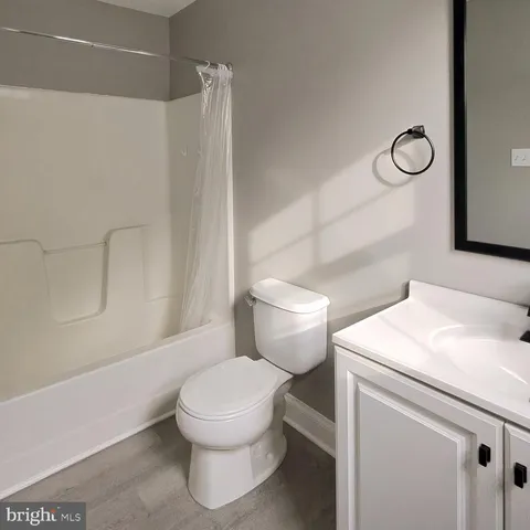 $2,200 | 449 North Washington Street, Pottstown, PA 19464