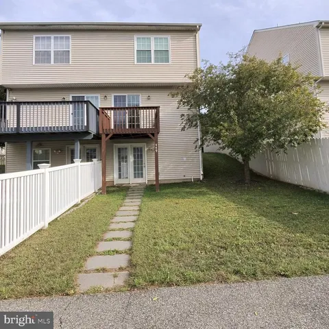 $2,200 | 449 North Washington Street, Pottstown, PA 19464