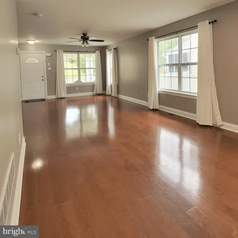 $2,200 | 449 North Washington Street, Pottstown, PA 19464