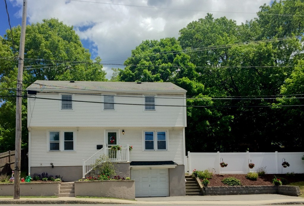 176 Marlborough Road Salem, MA 01970 - Photo 2 of 30