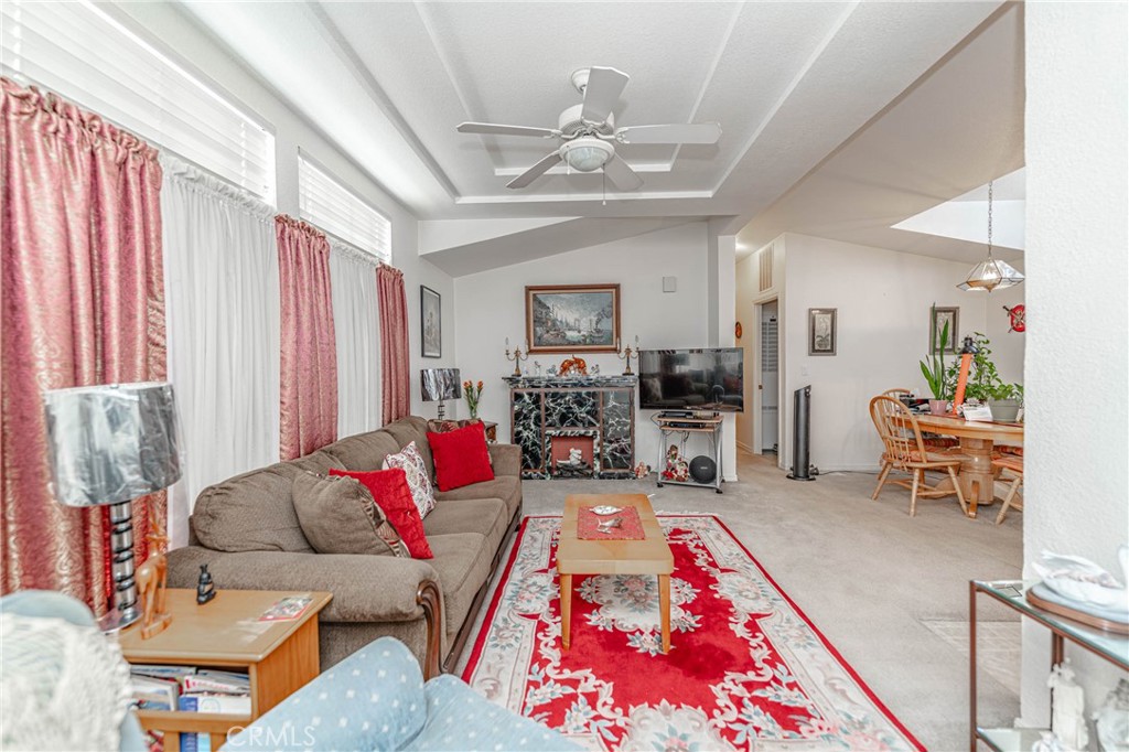 10001 West Frontage Road, Unit 113 South Gate, CA 90280 - Photo 9 of 32 Gallery Image 9