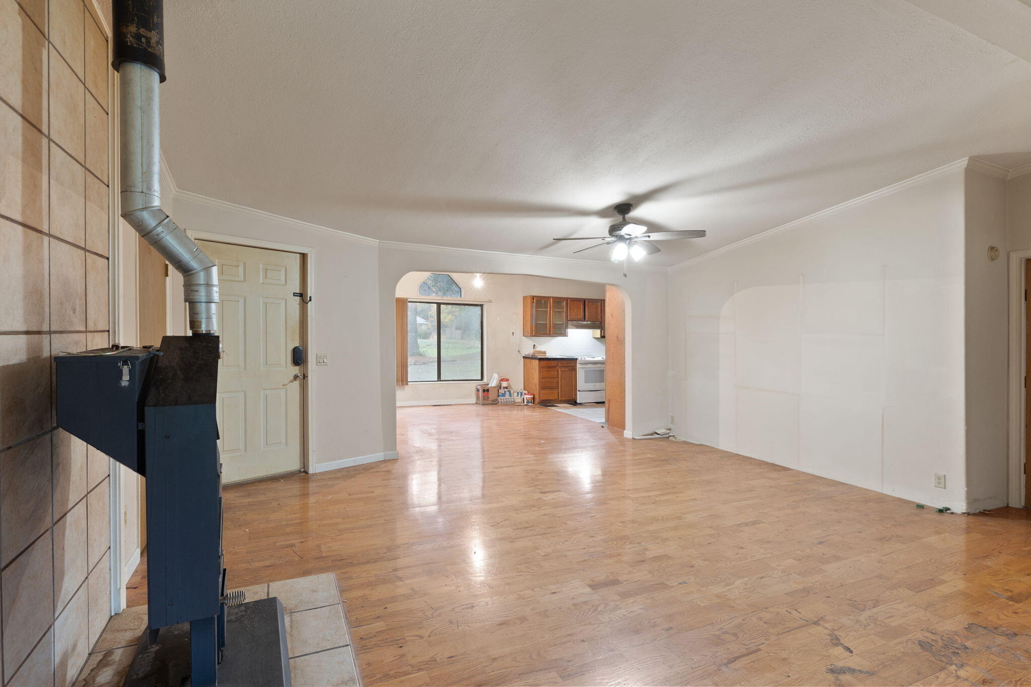 543 Hidden Valley Road Grants Pass, OR 97527 - Photo 6 of 40 9-web-or-mls-543-hidden-valley-rd