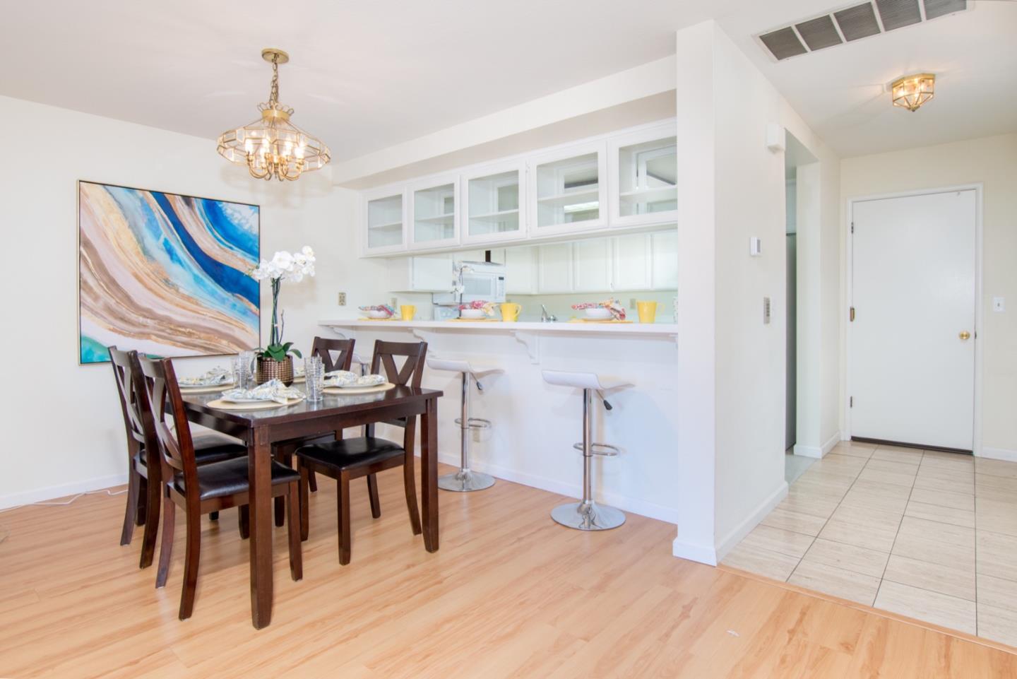 167 Redding Road Campbell, CA 95008 - Photo 9 of 22 Gallery Image 9