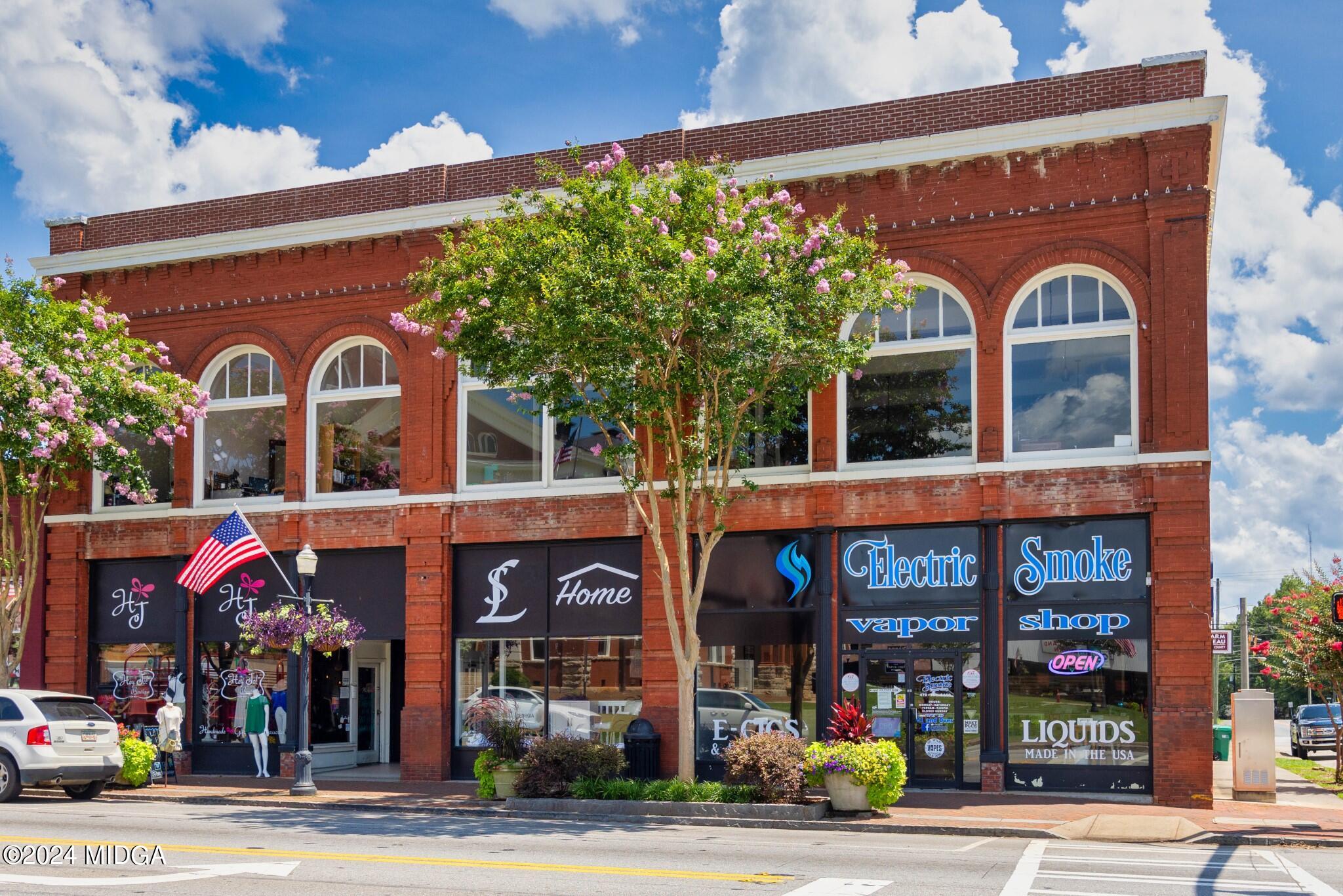 499 Grand Magnolia Street Jackson, GA 30233 - Photo 34 of 35 a front view of school